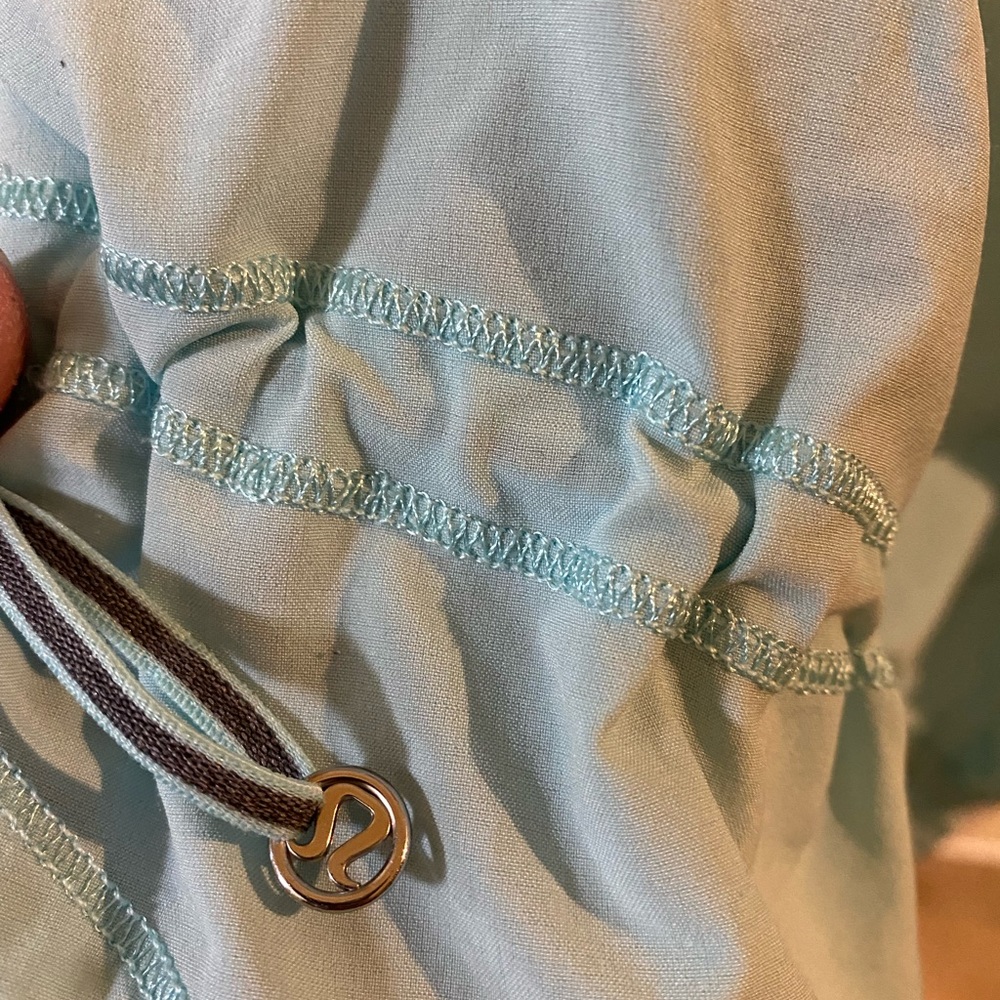 LULULEMON Aquamarine Chase Me Tank Top Size 10